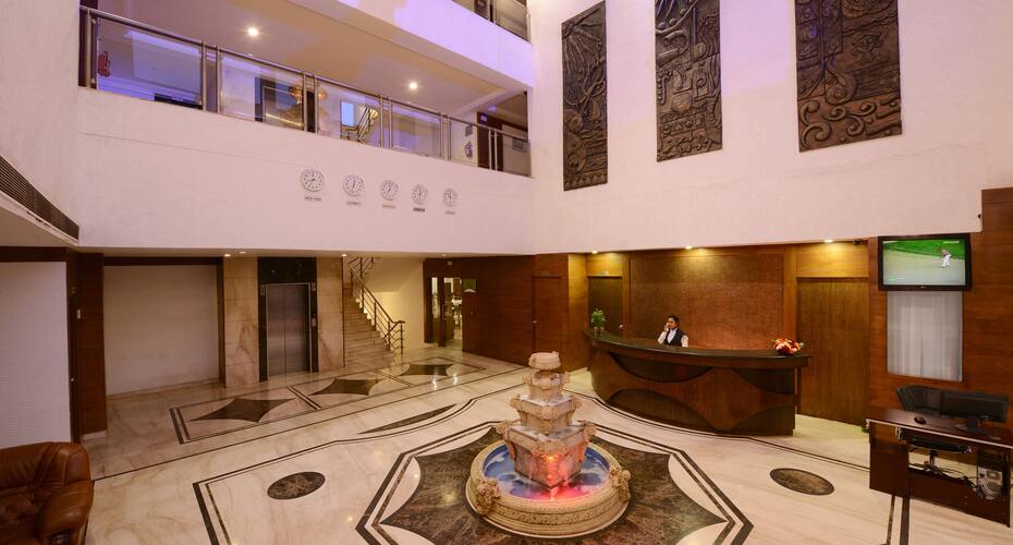 Keshav Clarks Inn, Gadag 5